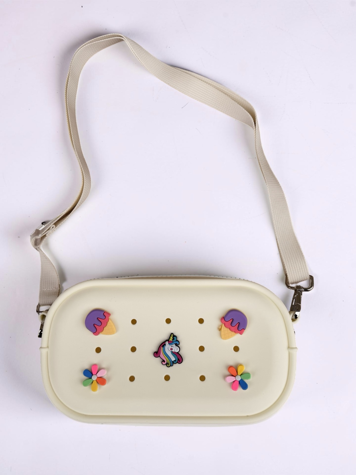 Medium Sling Bag