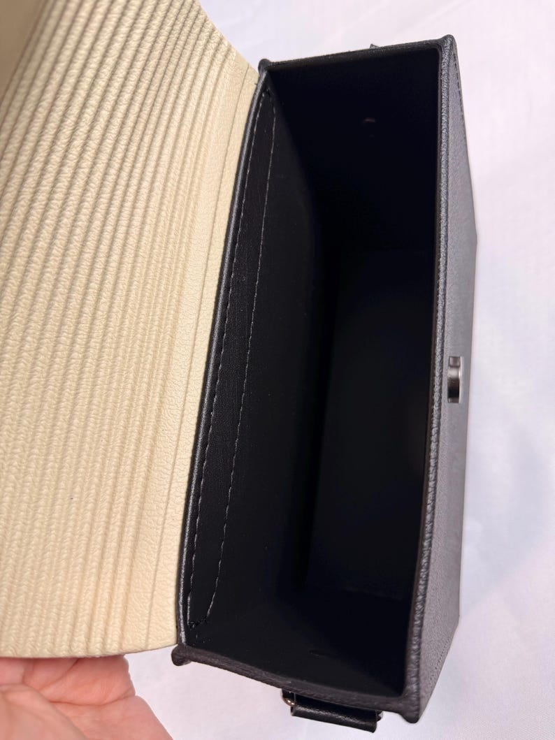 Messenger Bag for Men and women with 5 FREE Jibitz!