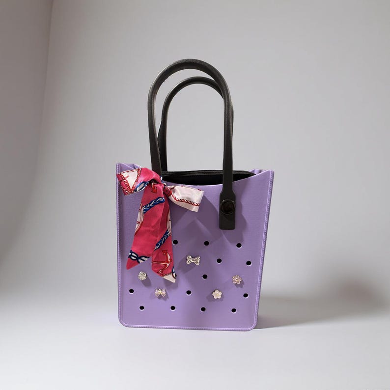 Customizable Handbag with 5 FREE Jibitz!