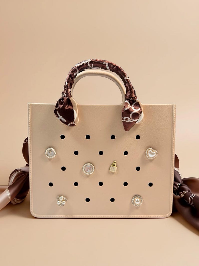 Customizable Crossbody Handbag with 5 FREE Jibitz!