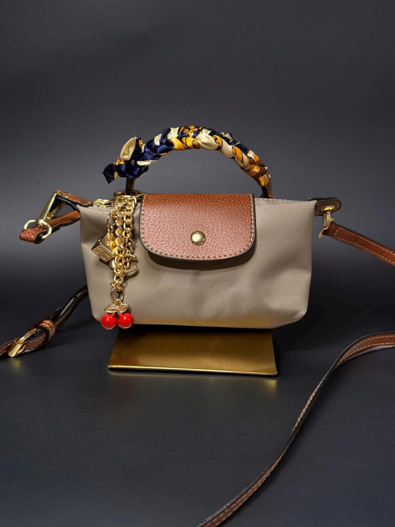 Mini Dumpling bag with Chain and Twilly