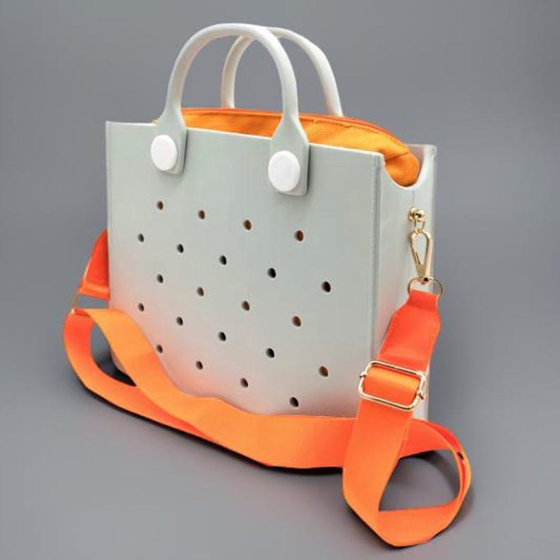 Customizable Crossbody Handbag with 5 FREE Jibitz!